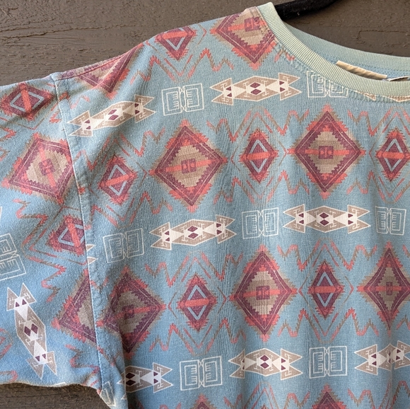 VTG 80s Chico's Design 100% Cotton Tribal Pattern Short Sleeve T-Shirt Medium - Picture 2 of 6